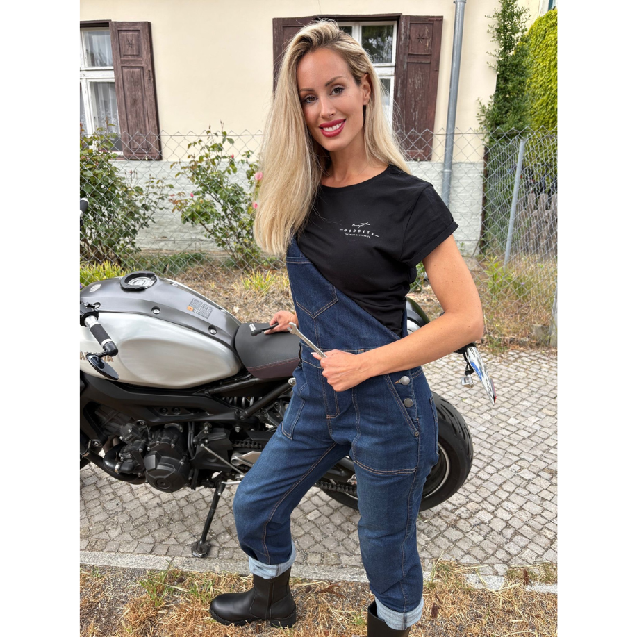 URBAN GODDESS - T-Shirt