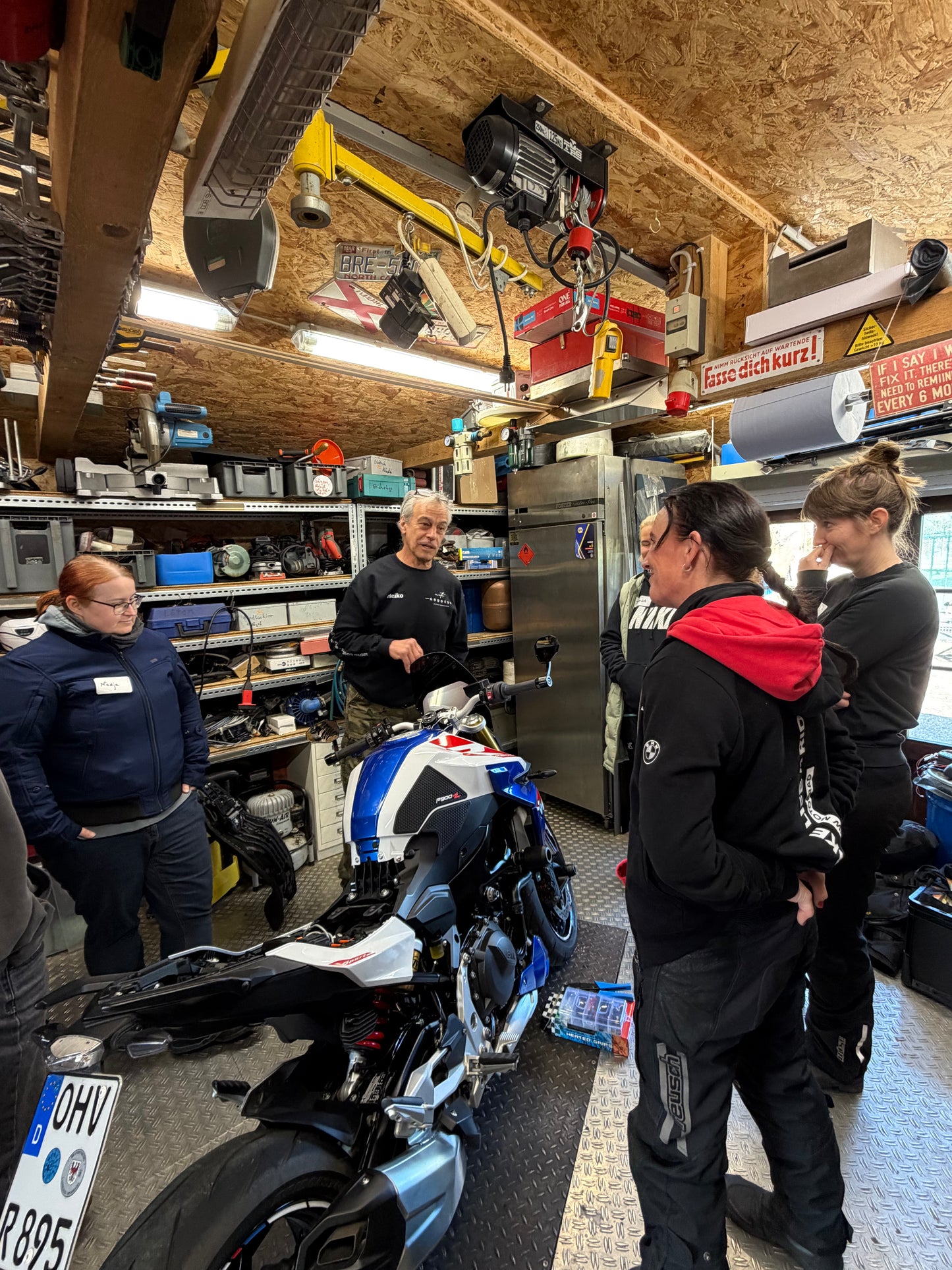 Electric Goddess Workshop - Motorradelektrik verstehen - women only