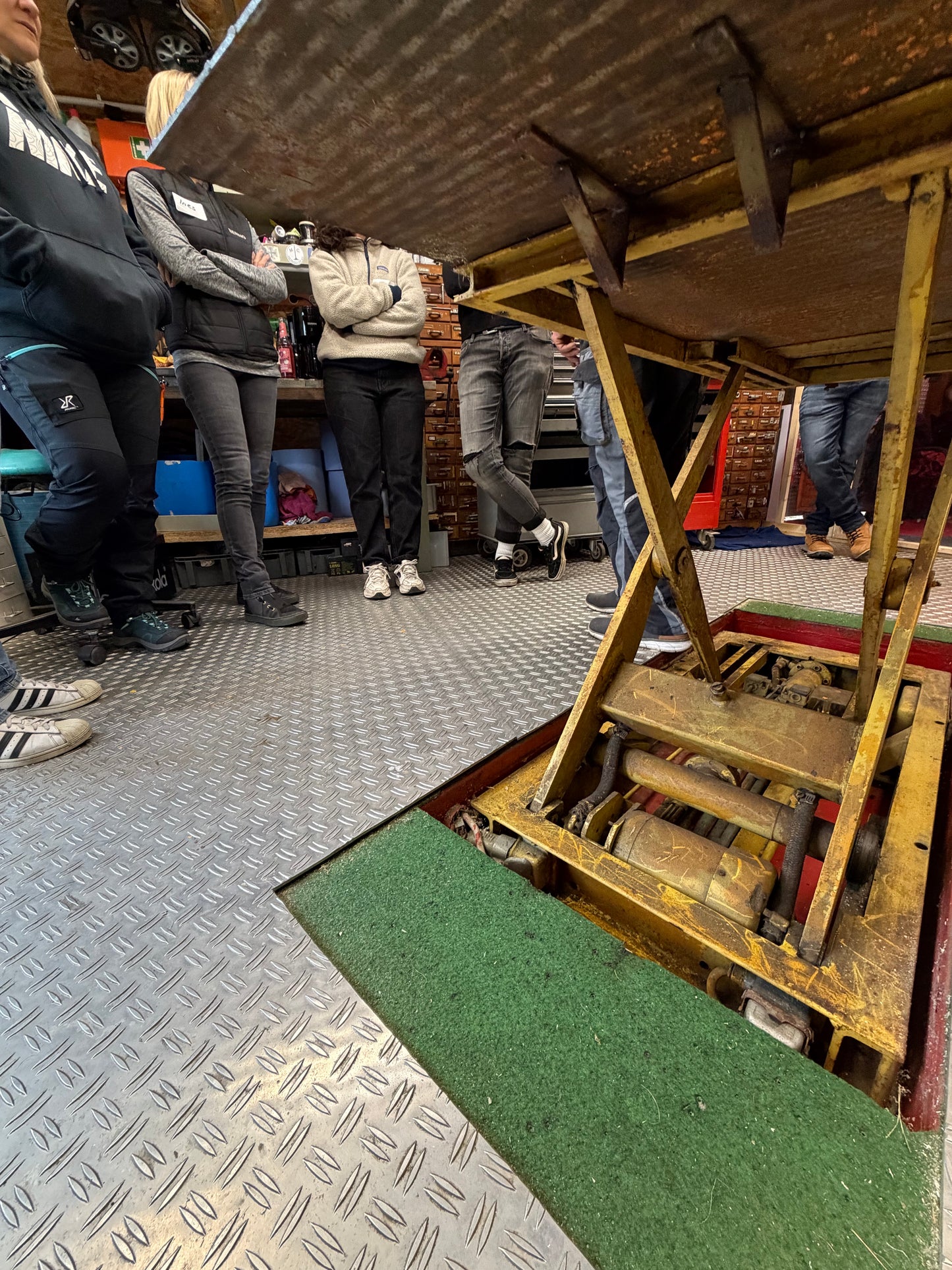 Electric Goddess Workshop - Motorradelektrik verstehen - women only