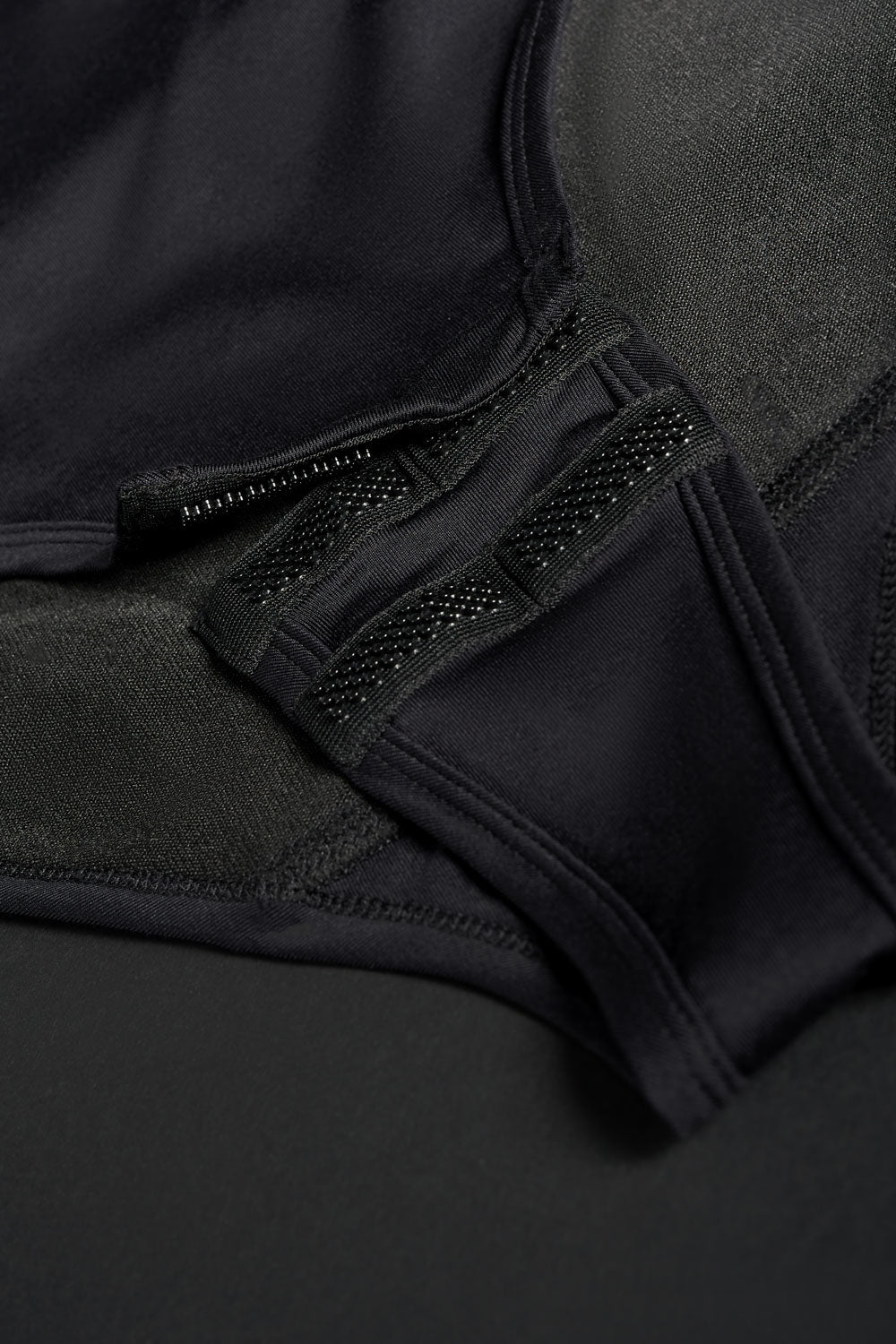 SHELL WW BLACK 02 – Gepanzerte Motorrad-Baselayer / Body, AA